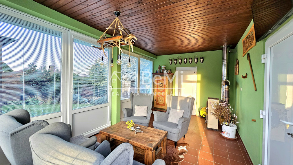 3 DOMY NA JEDNOM POZEMKU RIMAVSKÁ SOBOTA, SOBȎTKA-NA PREDAJ