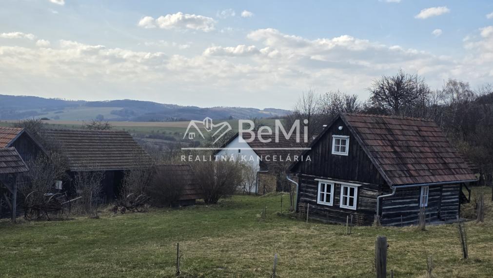 Exkluzívny pozemok s domom v srdci prírody  Žítková pri Trenčíne