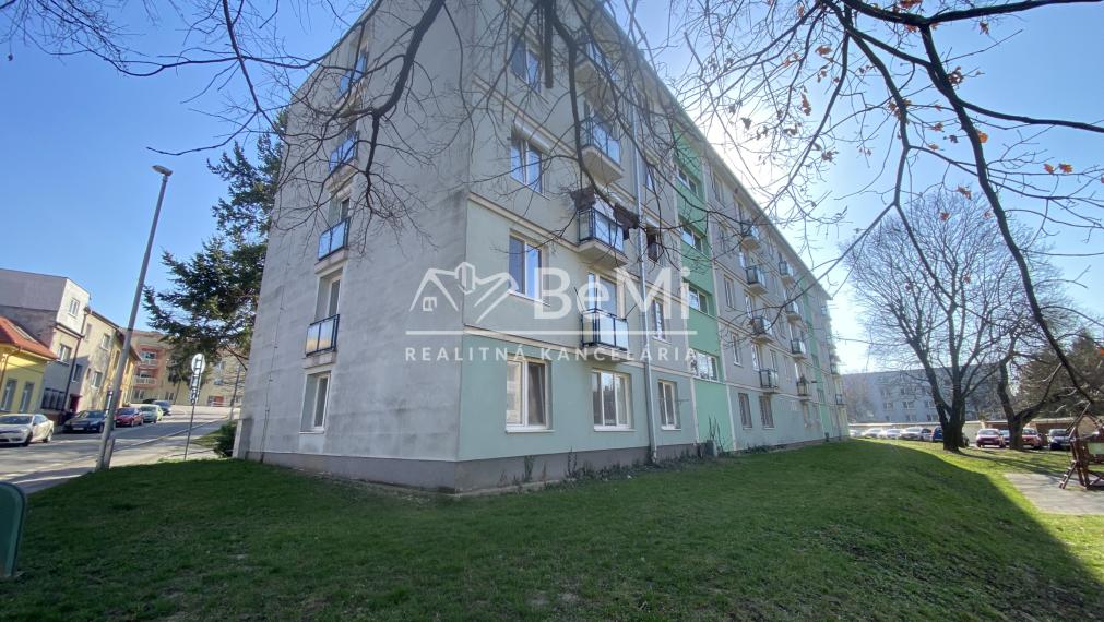 Byt Nitra CENTRUM 3- izbový 64 m2 „Pri parku“ ID 607-113-MIG