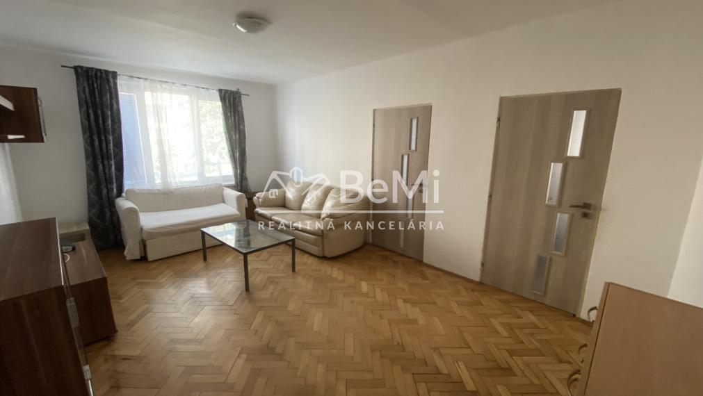 Byt Nitra CENTRUM 3- izbový 64 m2 „Pri parku“ ID 607-113-MIG