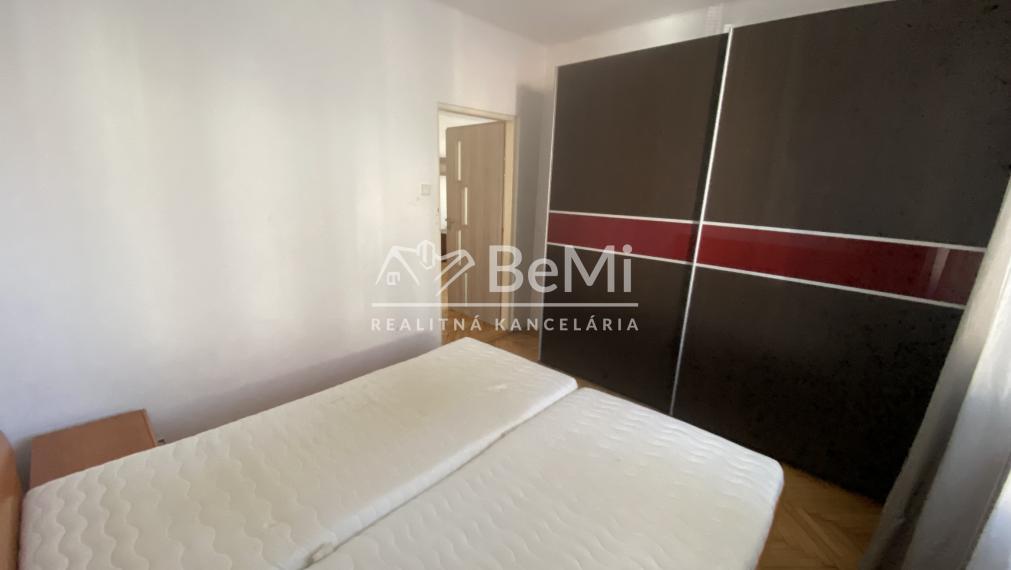 Byt Nitra CENTRUM 3- izbový 64 m2 „Pri parku“ ID 607-113-MIG