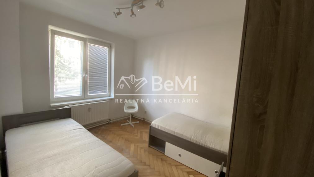 Byt Nitra CENTRUM 3- izbový 64 m2 „Pri parku“ ID 607-113-MIG