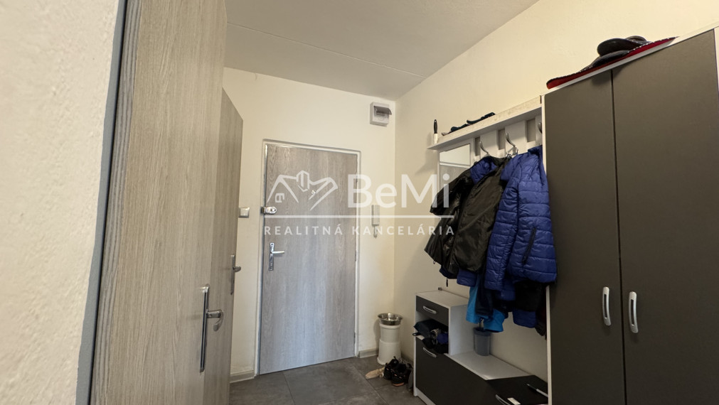 Pozoruhodné 3izbové bývanie blízko centra (006-113-JFE)