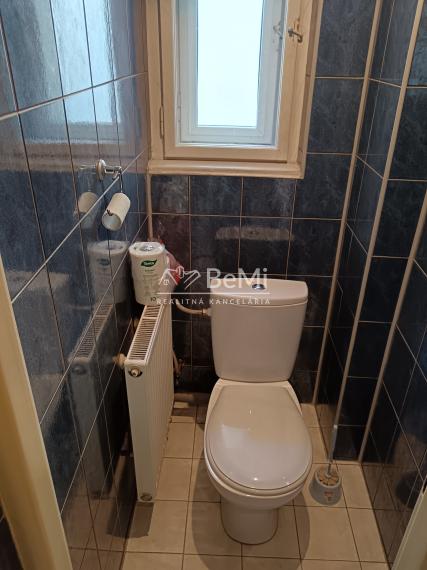 Prenájom: Kancel. priestory, 12m2-22m2, Žilina (251-28-MACH)