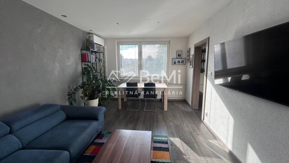 REZERVOANÝ 3-izbový byt vo Zvolene – Tepličky s loggiou a pivnicou