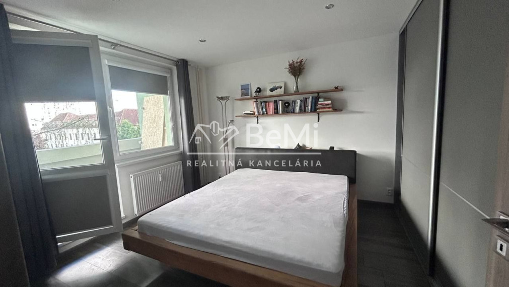 REZERVOANÝ 3-izbový byt vo Zvolene – Tepličky s loggiou a pivnicou