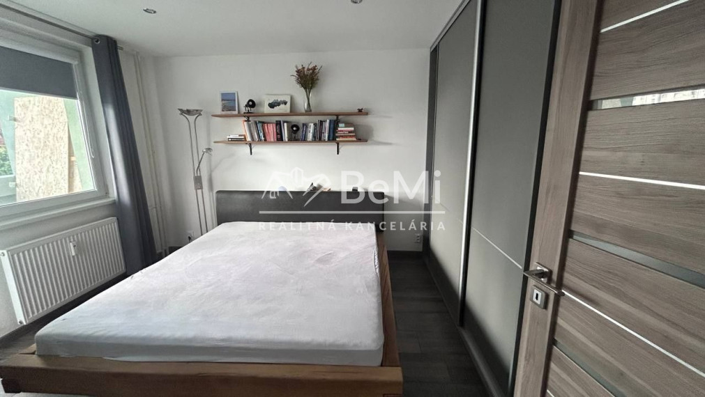 REZERVOANÝ 3-izbový byt vo Zvolene – Tepličky s loggiou a pivnicou