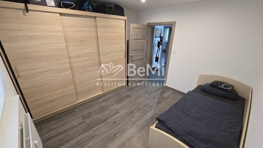 REZERVOANÝ 3-izbový byt vo Zvolene – Tepličky s loggiou a pivnicou