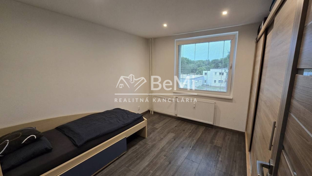 REZERVOANÝ 3-izbový byt vo Zvolene – Tepličky s loggiou a pivnicou