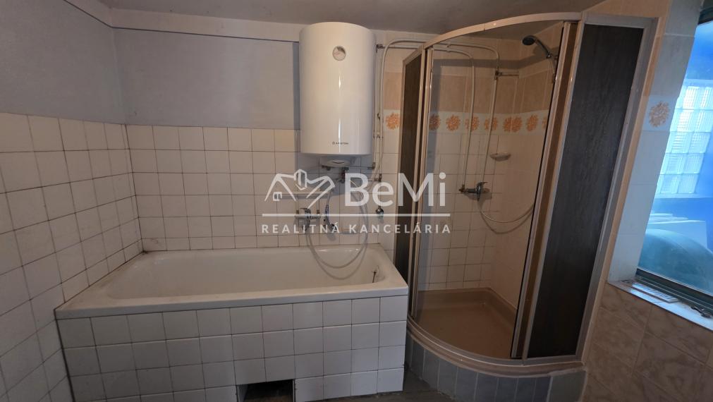 Predaj rodinného domu / chalupy na samote – Brestové, kopanice