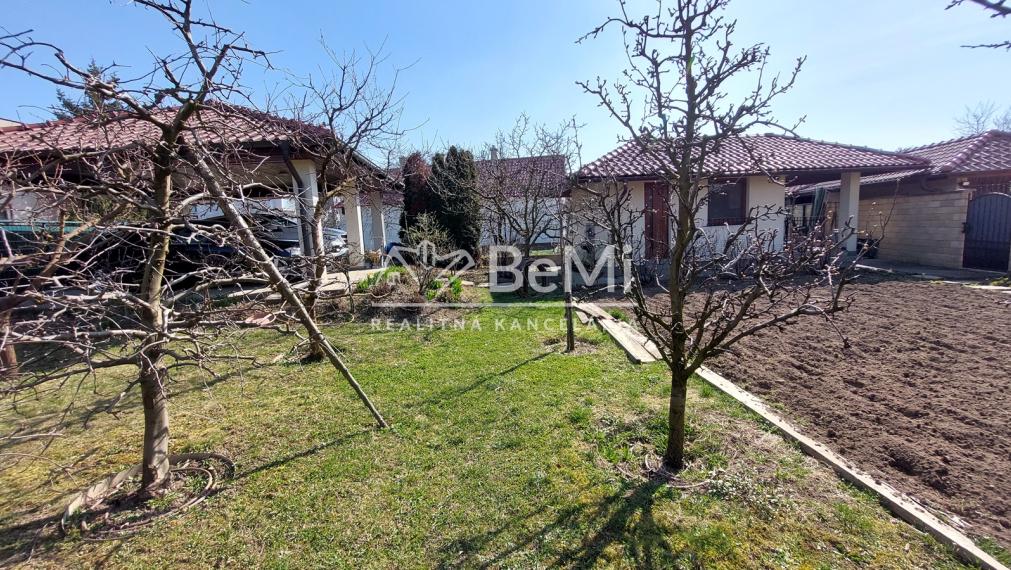 Na predaj stavebný pozemok v meste Piešťany ID 206-14-LUGUa