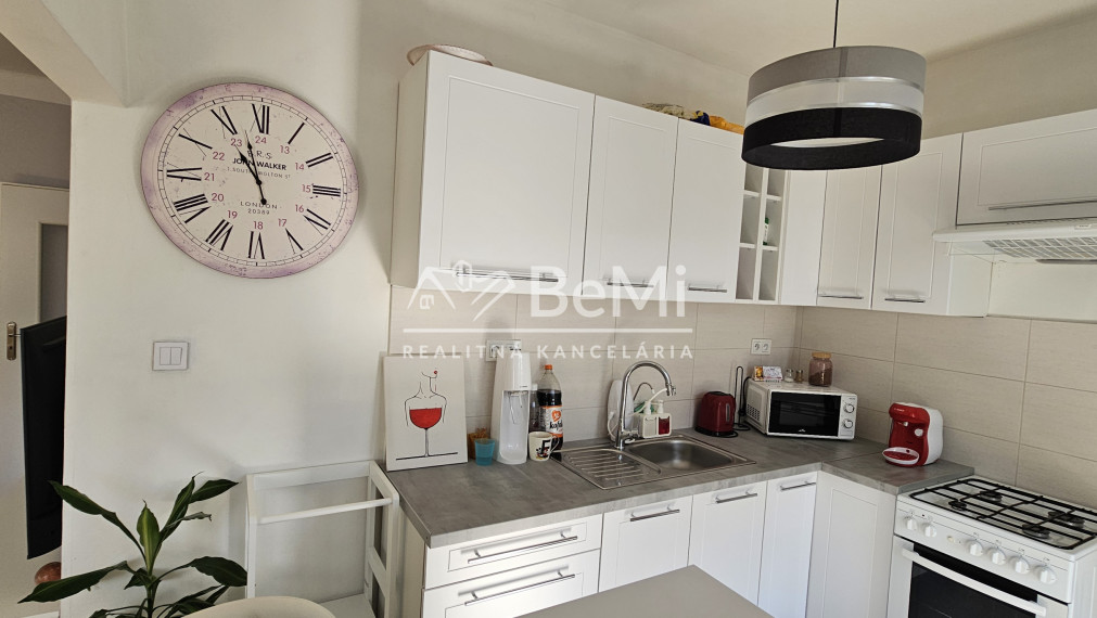 KRÁSNY 2-IZBOVÝ BYT S TERASKOU - NA PREDAJ