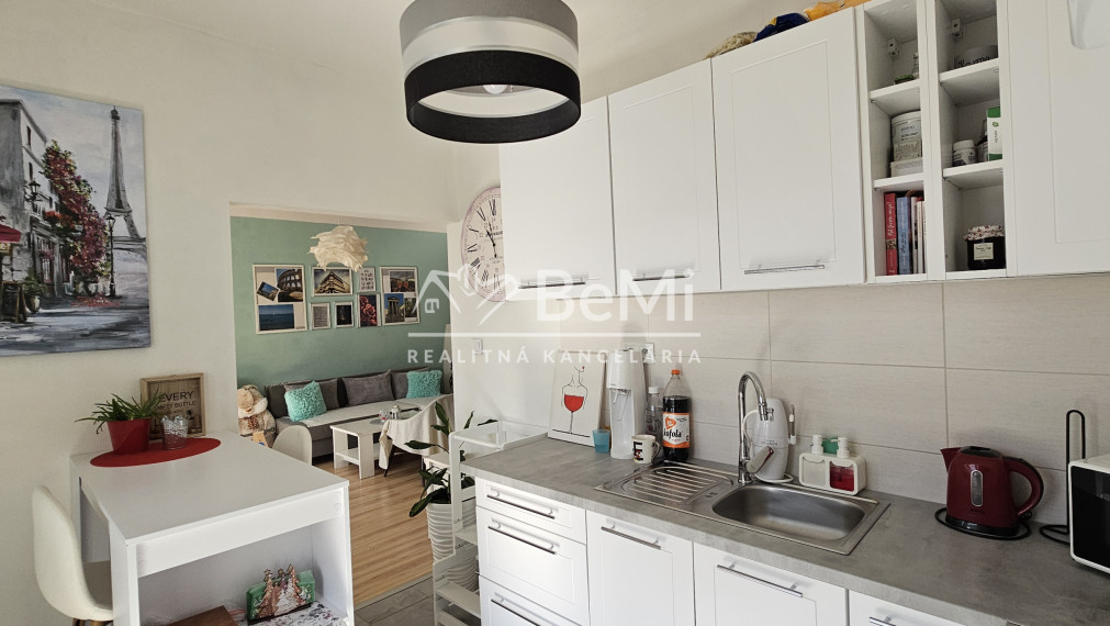 KRÁSNY 2-IZBOVÝ BYT S TERASKOU - NA PREDAJ