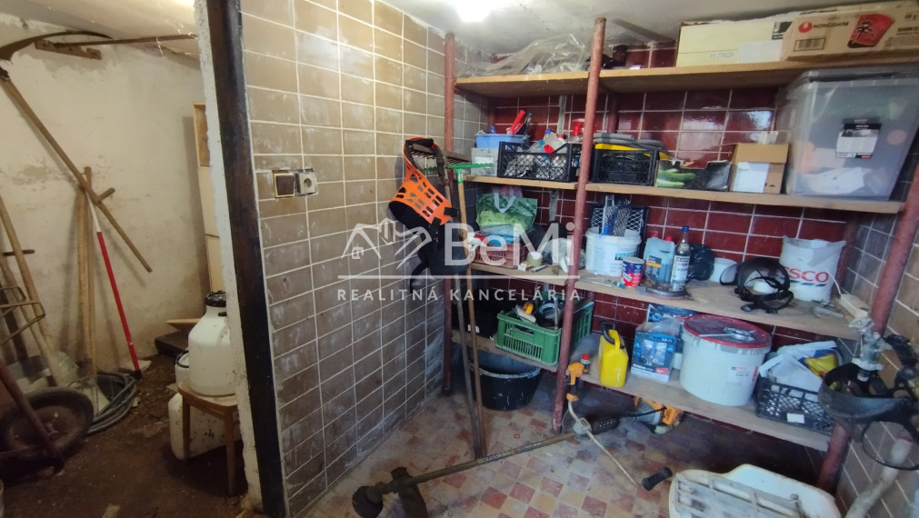 Chatka so záhradou na predaj -Lučenec