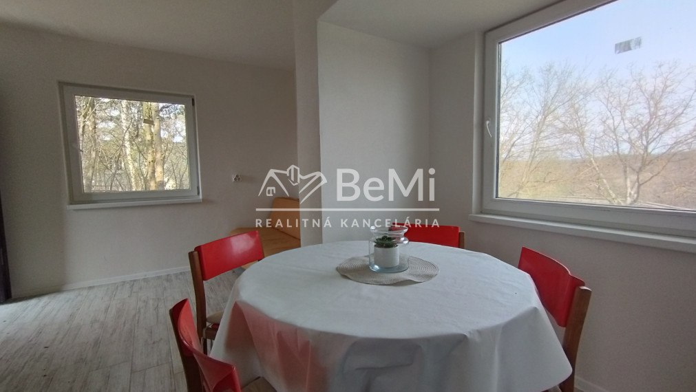 Chatka so záhradou na predaj -Lučenec