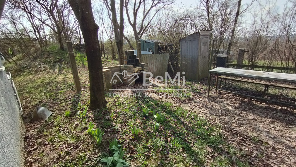 Chatka so záhradou na predaj -Lučenec