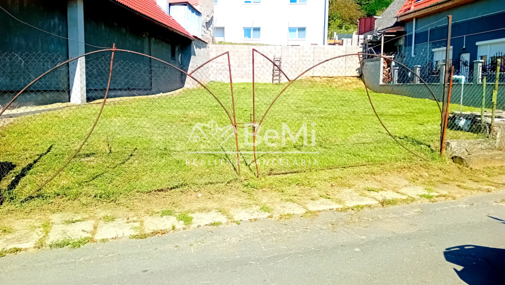 Predaj,  stavebný  pozemok - Šahy (048-14-HEKA)