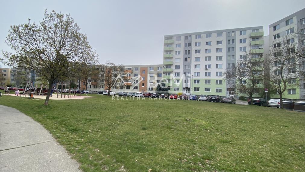 Nitra CHRENOVÁ 2,5 i byt ID 608-112-MIG