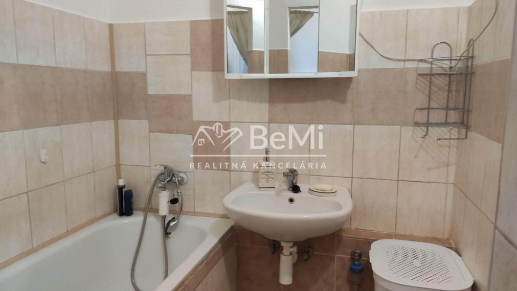 Nitra CHRENOVÁ 2,5 i byt ID 608-112-MIG