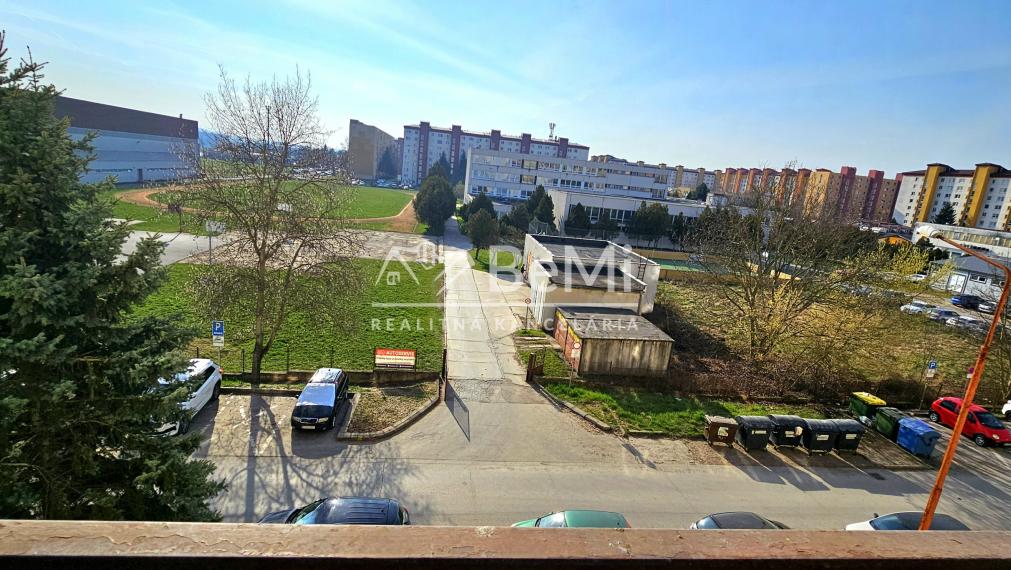 2-IZBOVÝ BYT S BALKÓNOM NA UL.BODONA V RIMAVSKEJ SOBOTE