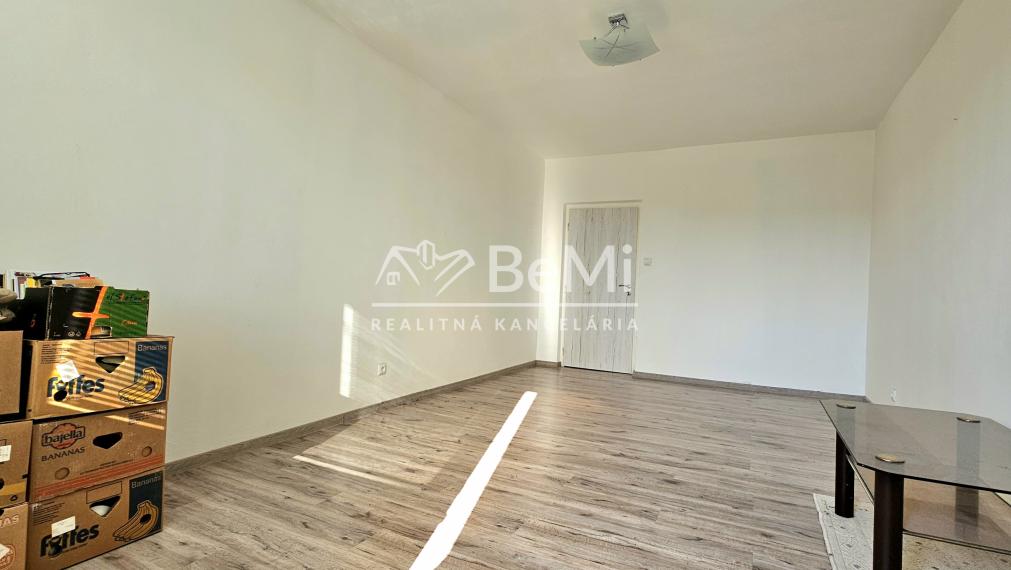 2-IZBOVÝ BYT S BALKÓNOM NA UL.BODONA V RIMAVSKEJ SOBOTE