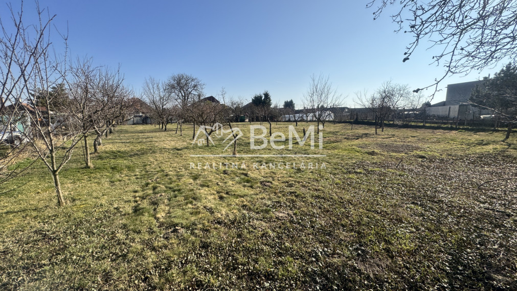 7-izbový rodinný dom, veľká záhrada, garáž, investičná príležitosť - Vinodol