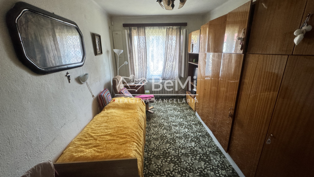 7-izbový rodinný dom, veľká záhrada, garáž, investičná príležitosť - Vinodol