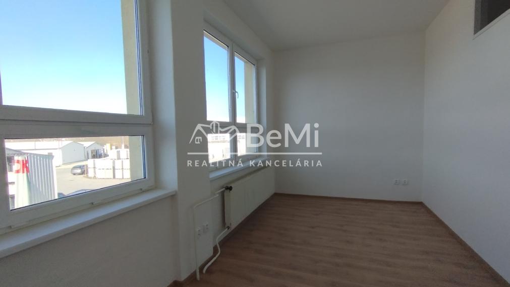 Kancelársky/prevádzkový priestor na prenájom-Lučenec