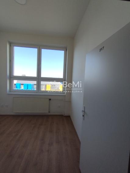 Kancelársky/prevádzkový priestor na prenájom-Lučenec