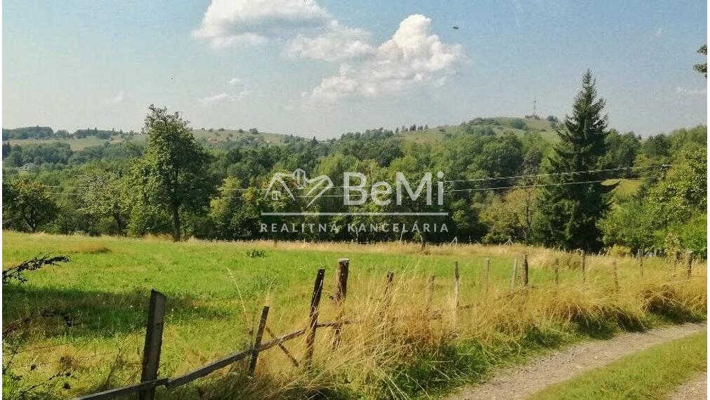 Predaj, rozľahlý slnečný pozemok- Nová Baňa (004-14-ZOLAa)