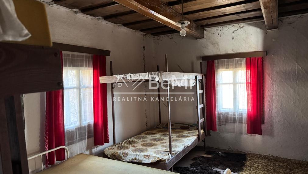 NA PREDAJ CHATA V OBCI ORAVSKÁ LESNÁ