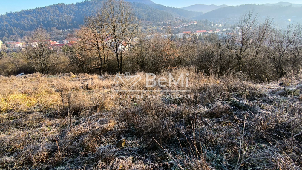 pozemok na výstavbu Považská Bystrica, 833m2