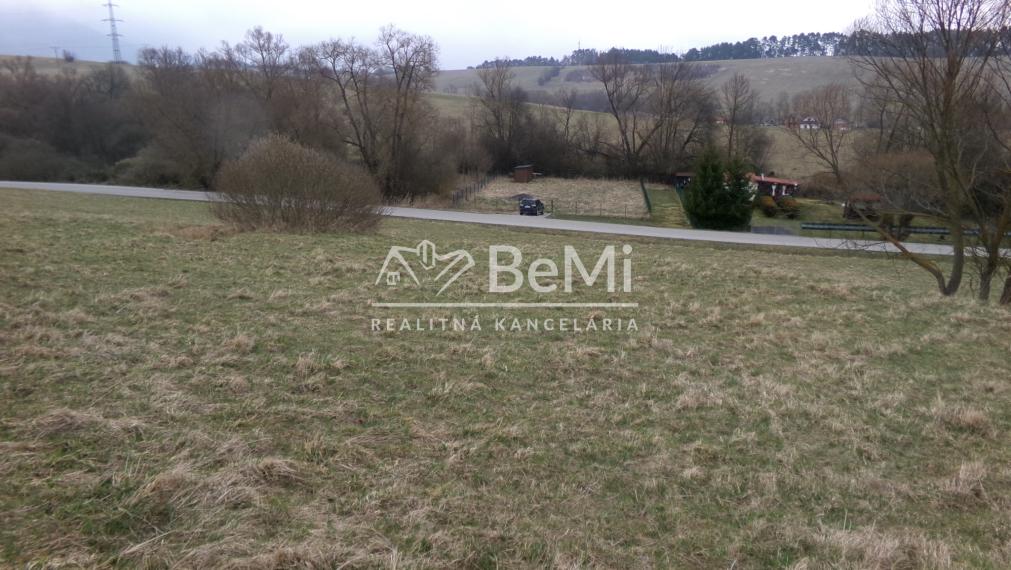 Pozemok Ižipovce ID: 009-14-STSAa