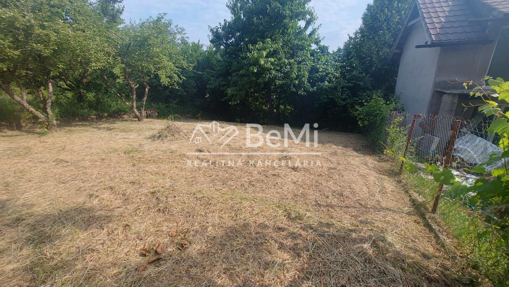 Predaj záhrada Nitra - Horné Krškany (215-14-JUF)