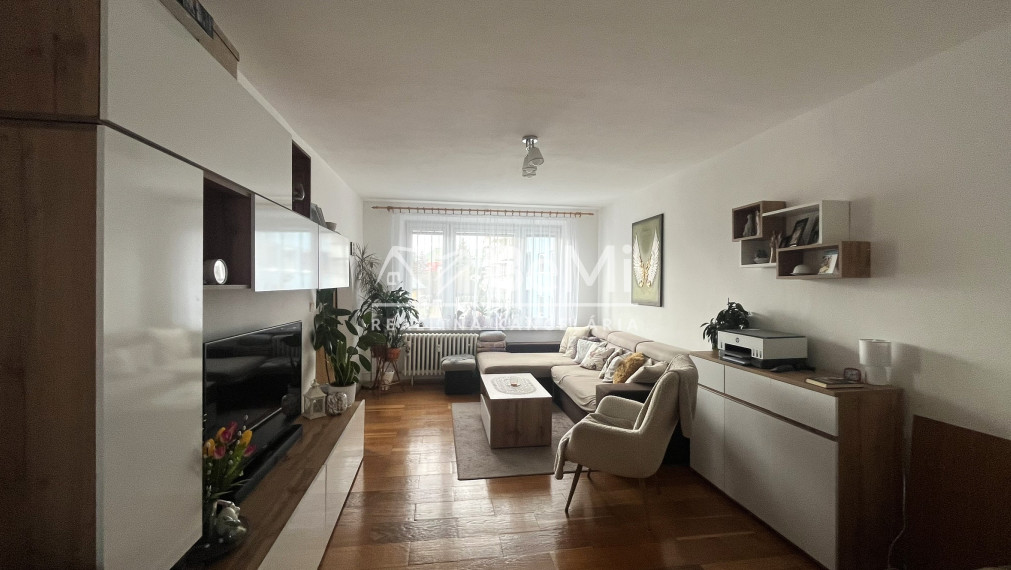 2 izbový slnečný byt, 64 m2, Brezno