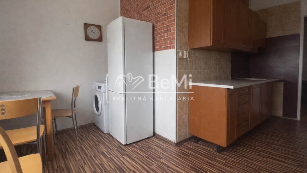 Na predaj 3 izbový byt v meste Veľký Krtíš