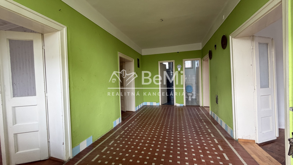 Rodinný dom udržiavaný  v obci Forró 49900,-Eur  PREDAJ