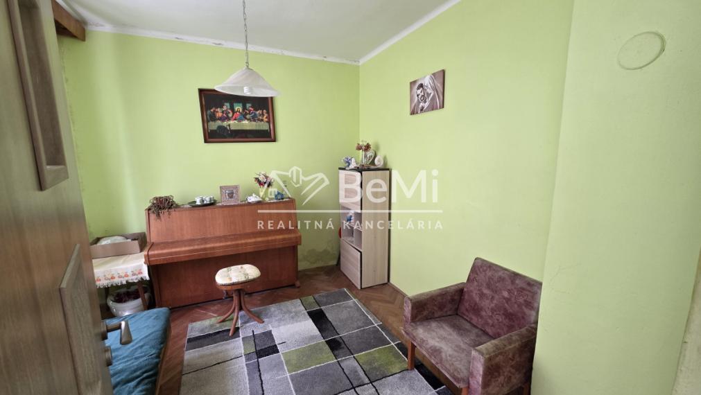 045-12-PAMAa Rodinný dom Nitra-Čermáň