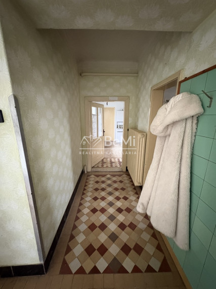 Predaj rodinného domu s garážou Lužany 113-12-ROCHE