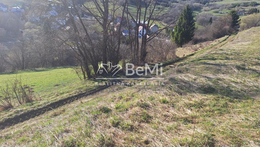 Pozemok pre rodinný dom Chlebnice 1232m2 ID: 012-14-STSAa