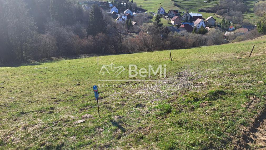 Pozemok na výstavbu domu Chlebnice 1364m2 ID: 013-14-STSAa