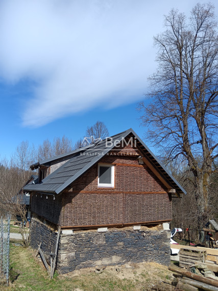Predaj: Hosp. budova,180m2, Korňa, okres Čadca (254-12-MACH)
