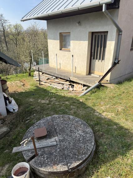 Záhrada s chatou na okraji Starej Turej – pokoj a súkromie