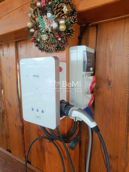 Zrekonštruovaný 3-izbový RD, Mýtna N. Ves, úplne sebestačný. 014-12-RAKOa