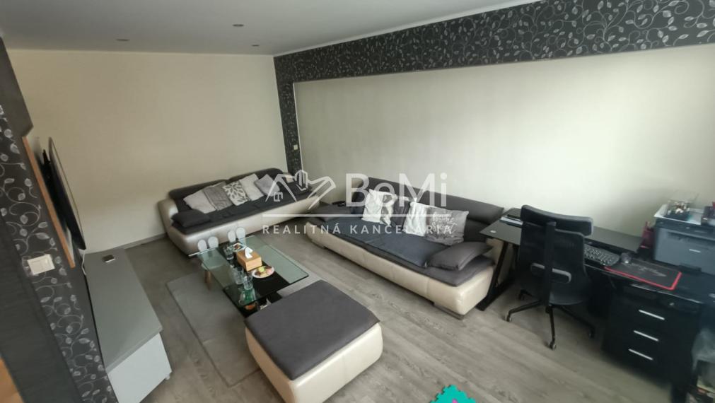 3-izbový byt (85m²) v TOP stave, klíma, zateplený dom, TO. 014-113-RAKOEa