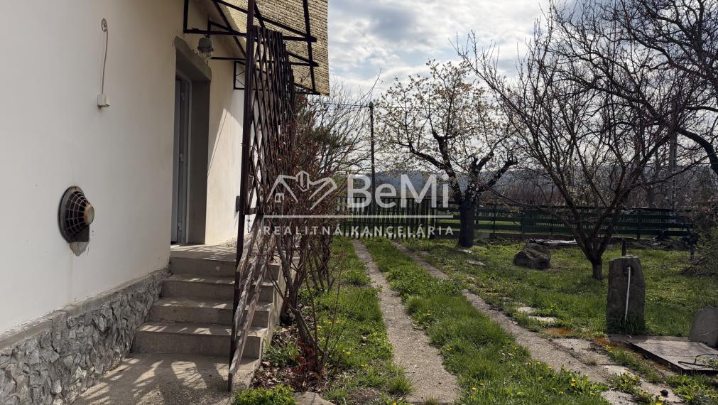 Rodinný dom v obci Abaújkér,Maďarsko 45900,-Eur