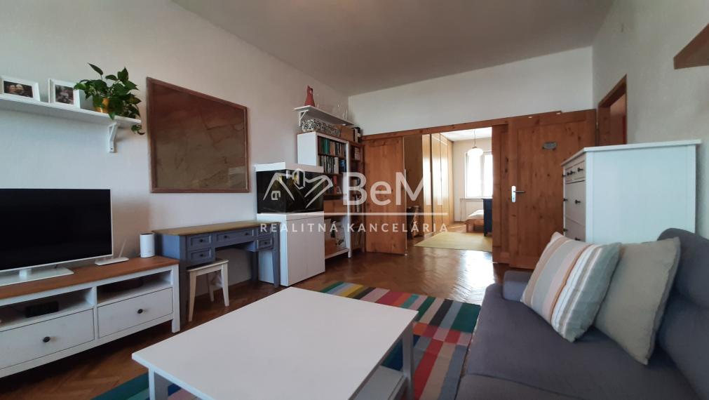 Štýlový 2 izbový byt,89m2 Nitra-Staré Mesto ID 008-112-VISKa