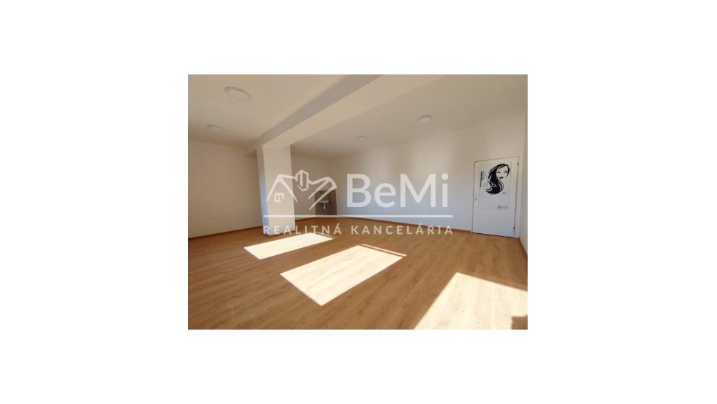 Kancelársky/prevádzkový priestor na prenájom-Lučenec