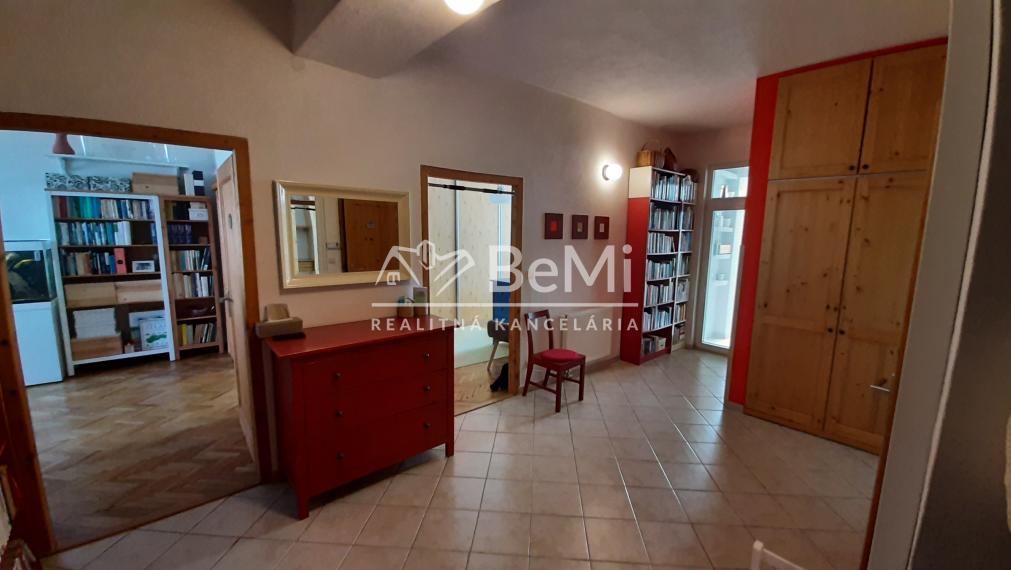 Štýlový 2 izbový byt,89m2 Nitra-Staré Mesto ID 008-112-VISKa