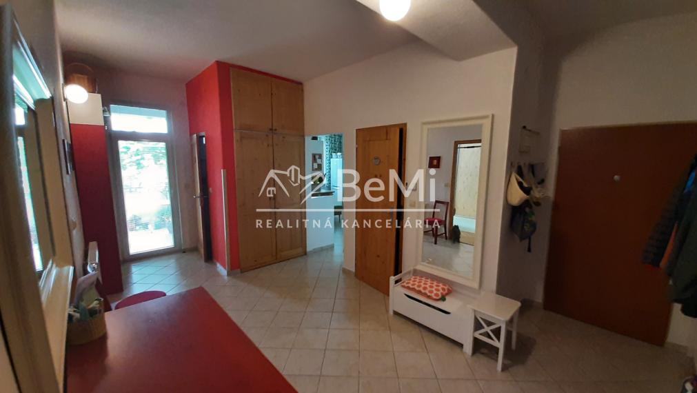 Štýlový 2 izbový byt,89m2 Nitra-Staré Mesto ID 008-112-VISKa